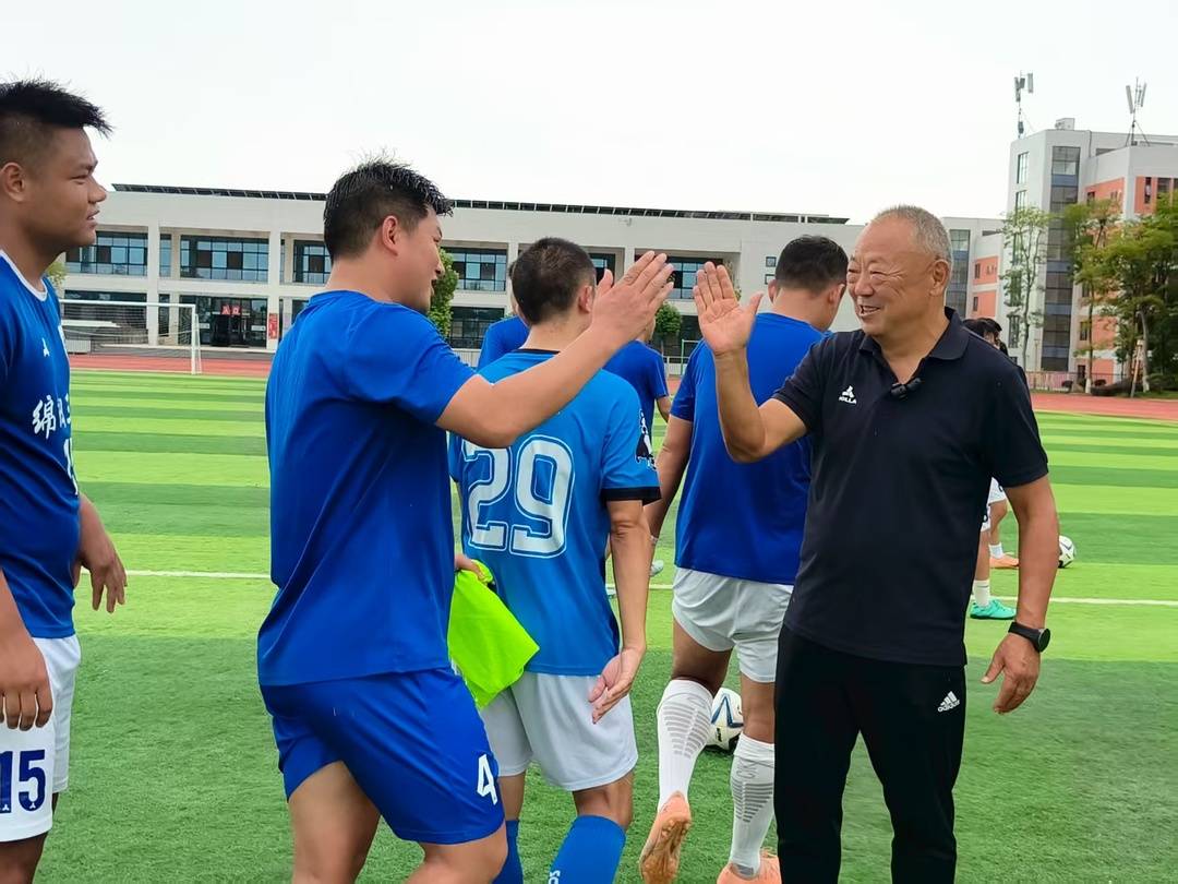 题线路, 以明朝风情, tenan