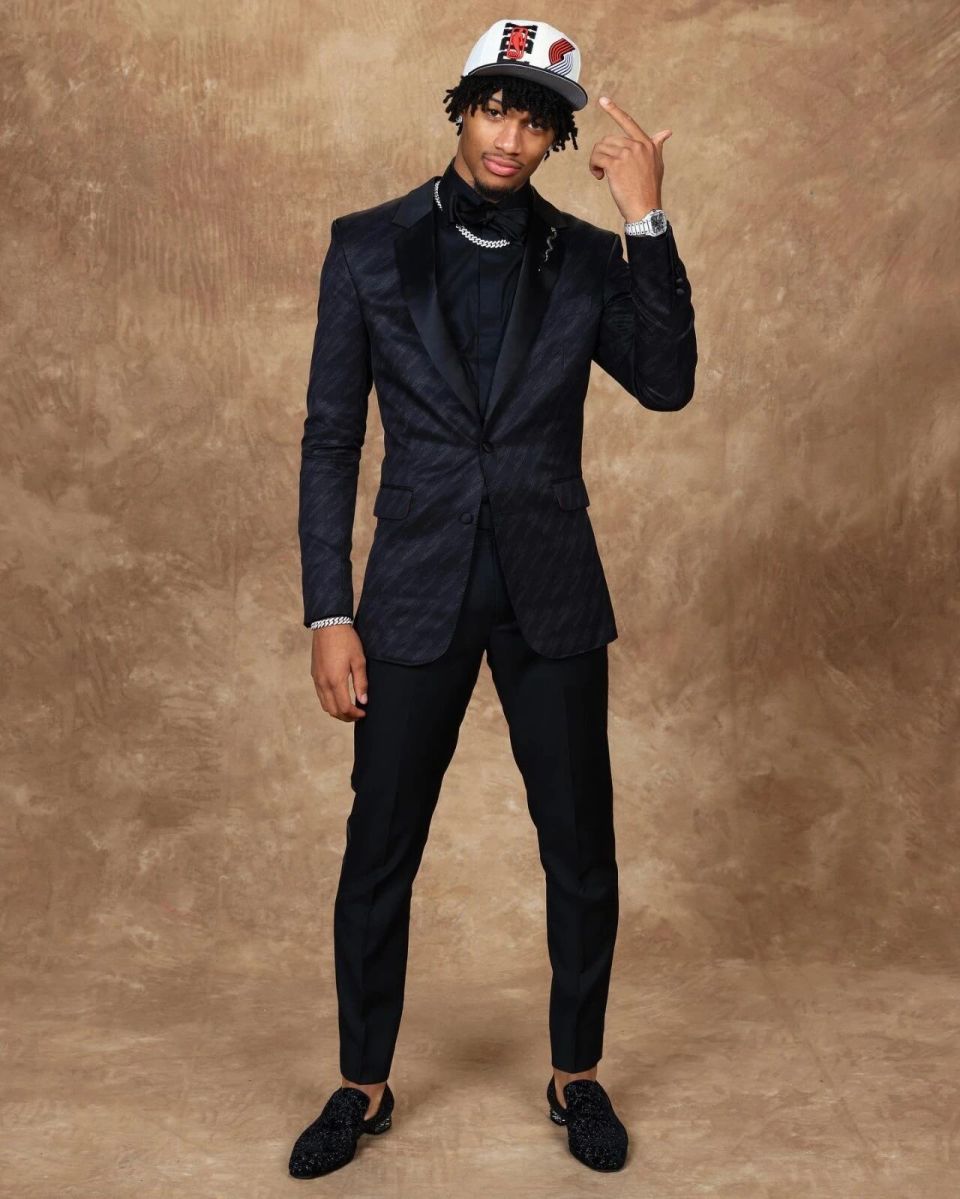 夏普依然高, 接下来夏普, 其中